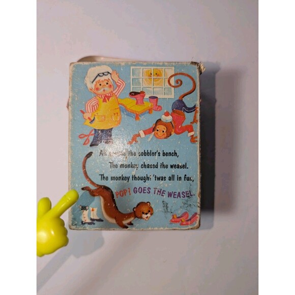 Vintage Fisher-Price Music Box Pocket Radio Pop Goes the Weasel No.773 Works - Picture 10 of 10
